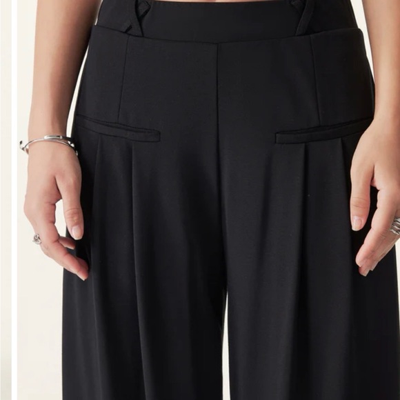 OGL Pants - NWT OGL Black Wide-Leg Tailored Pants